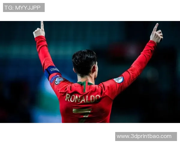 足球明星精彩瞬间引爆全场观众热情尽享激情四射的绿茵盛宴 足球明星精彩瞬间引爆全场观众热情尽享激情四射的绿茵盛宴