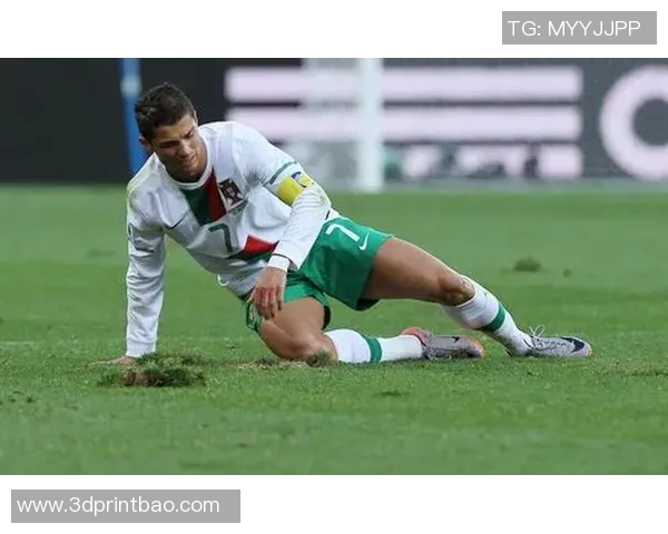 足球明星背后的阴影与挣扎揭示他们光鲜外表下的溃烂生活真相 足球明星背后的阴影与挣扎揭示他们光鲜外表下的溃烂生活真相